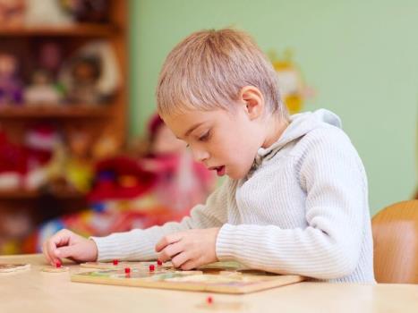 ابزارهای AR برای توانبخشی کودکان اوتیسم در ایران